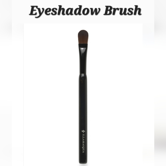 🌺Illamasqua Eyeshadow Brush Makeup Brush - Picture 1 of 6